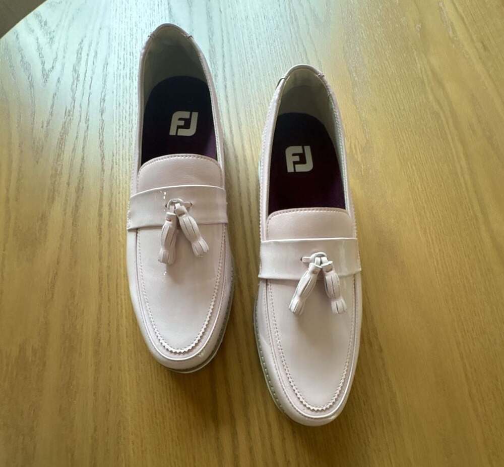 FootJoy FJ Sandy Women's Tassel Golf Shoes in Rose/White - Sz 11M